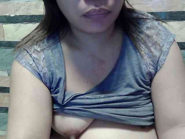 lovelyshantal webcam