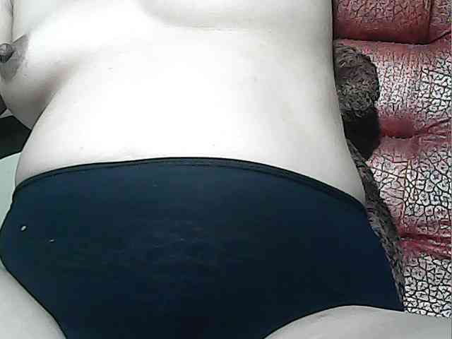 lovelyshantal webcam