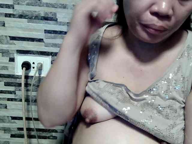 lovelyshantal webcam