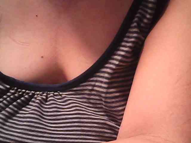lovelyshantal webcam