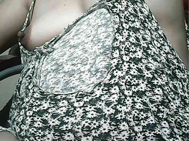 lovelyshantal webcam