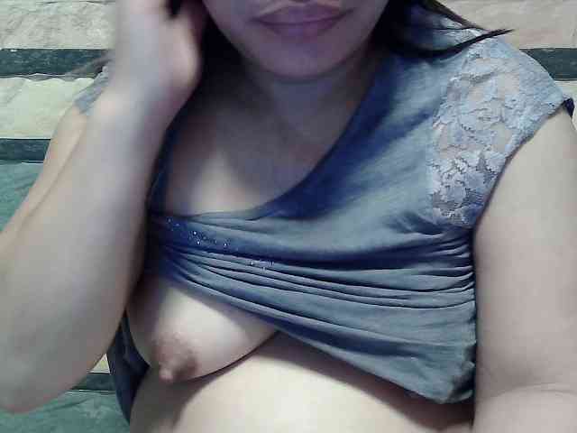 lovelyshantal webcam