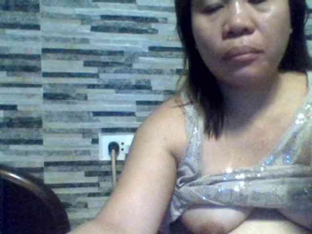 lovelyshantal webcam