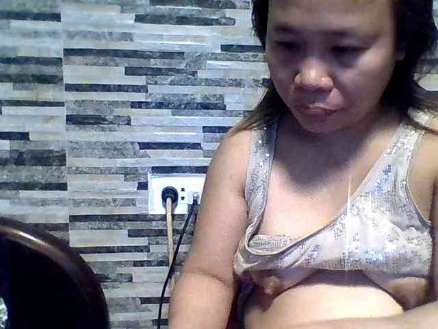 lovelyshantal webcam