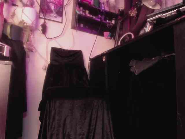 miss-asmodeus webcam