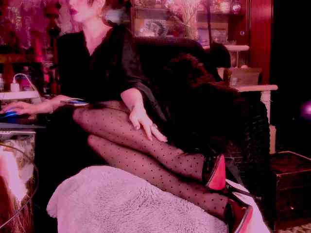 miss-asmodeus webcam