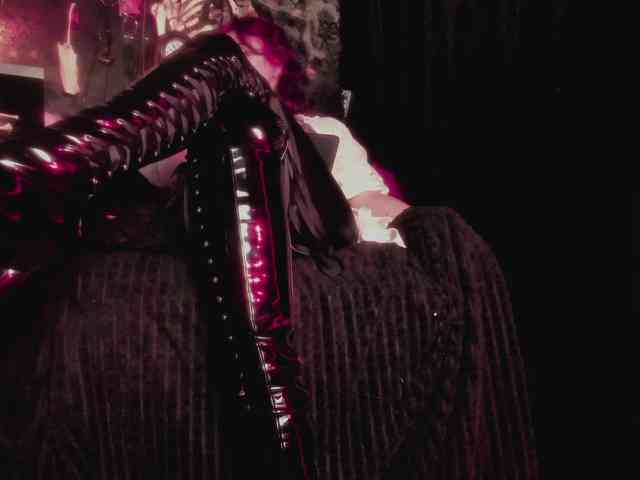 miss-asmodeus webcam