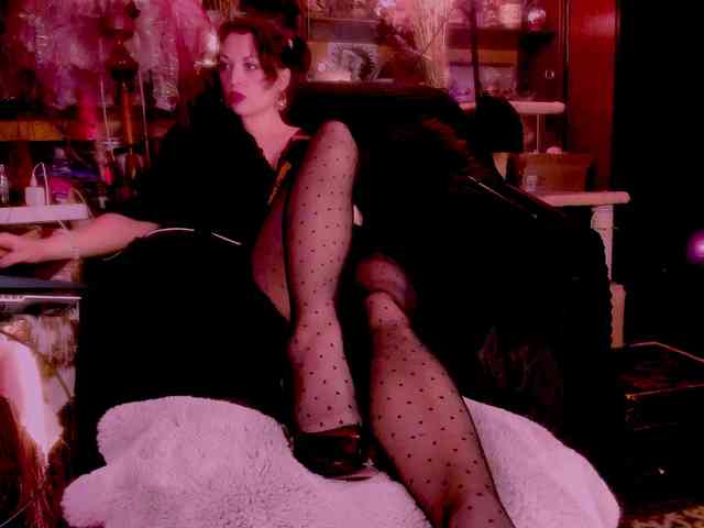 miss-asmodeus Live Webcam on BongaCams