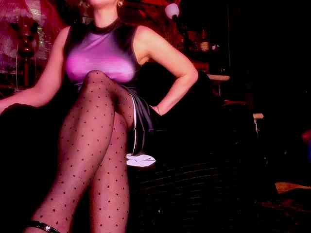 miss-asmodeus webcam