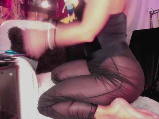miss-asmodeus webcam