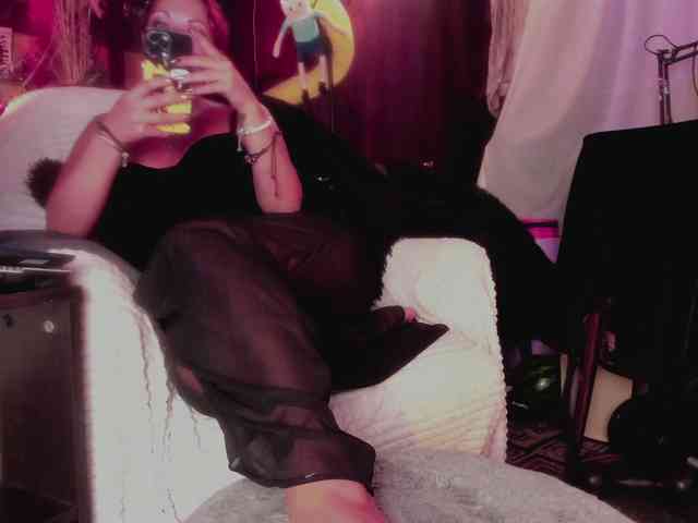 miss-asmodeus webcam