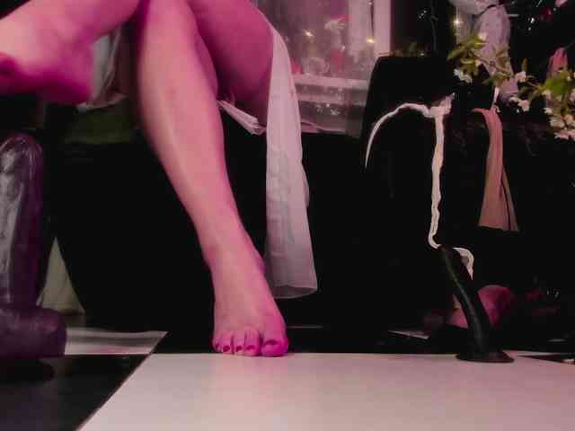 miss-asmodeus webcam