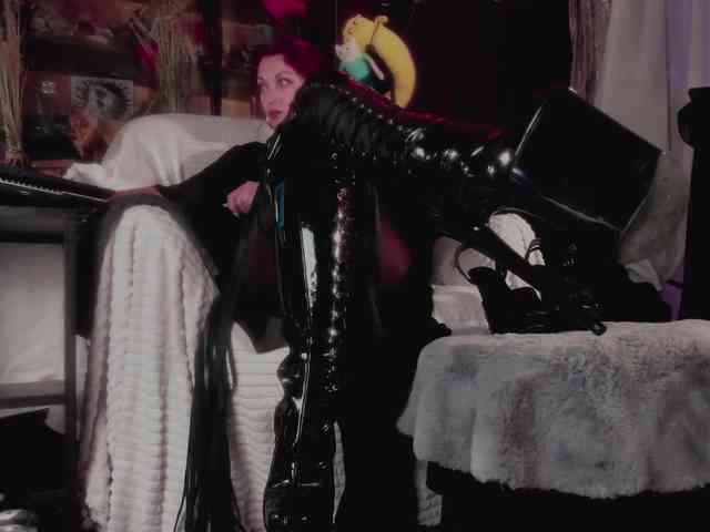miss-asmodeus webcam