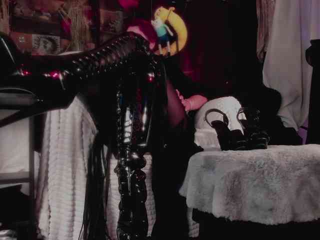 miss-asmodeus webcam