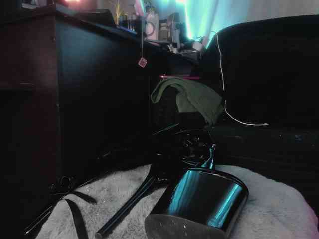 miss-asmodeus webcam
