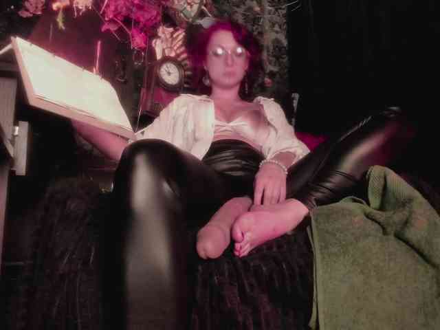 miss-asmodeus webcam