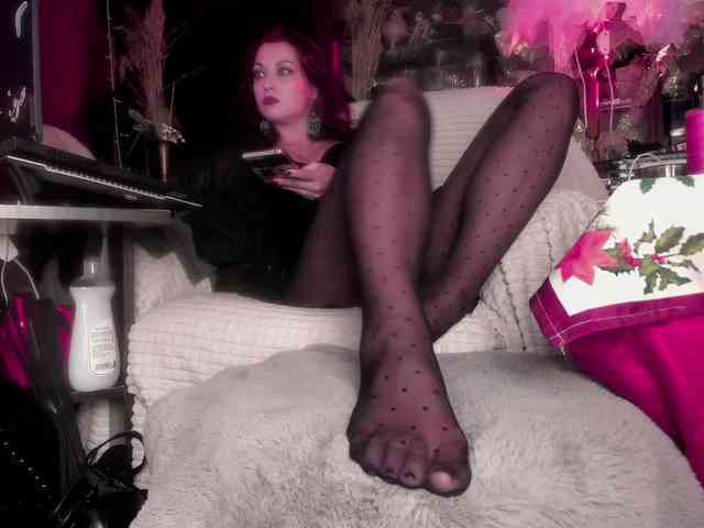 miss-asmodeus webcam