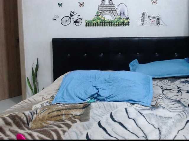 carlos-diana live cam on BongaCams