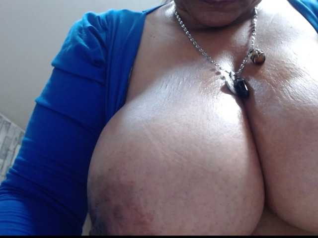 carlos-diana live cam on BongaCams