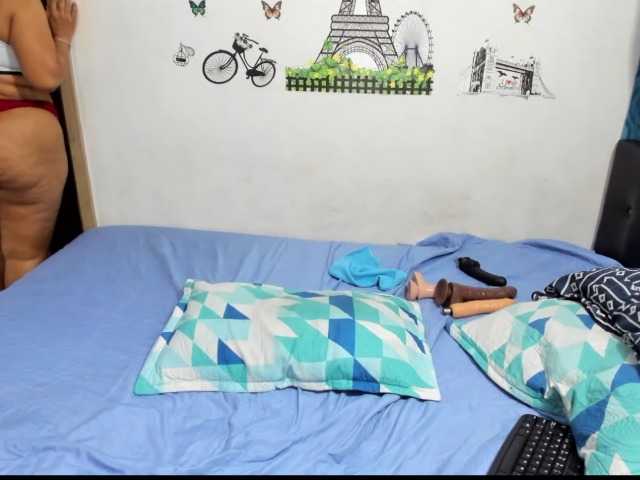 carlos-diana live cam on BongaCams