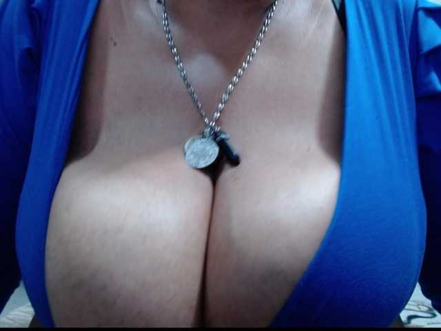 carlos-diana live cam on BongaCams