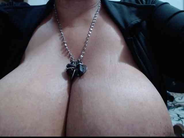 diana_coffee webcam