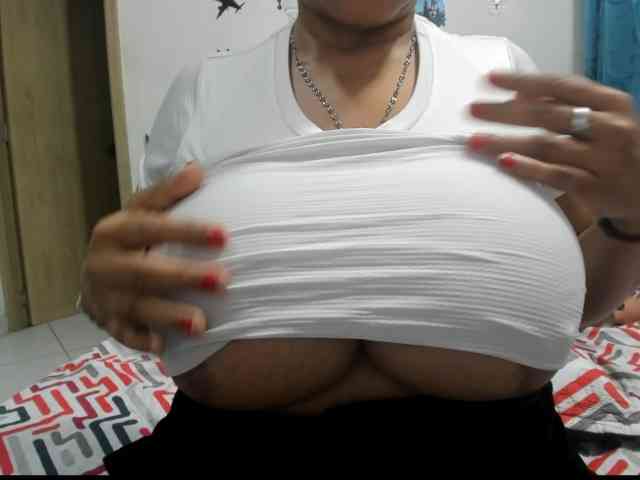 diana_coffee webcam