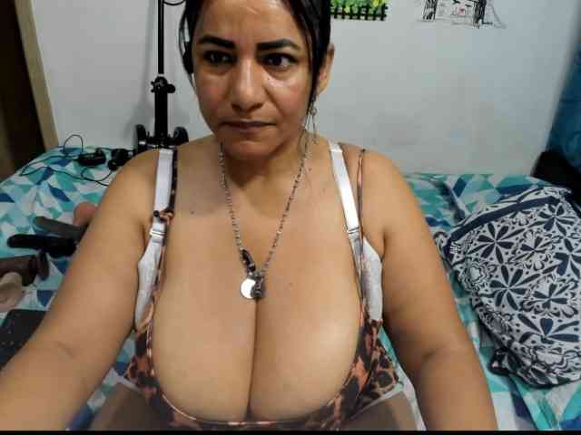 diana_coffee webcam