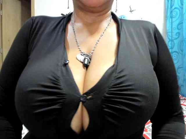 diana_coffee webcam