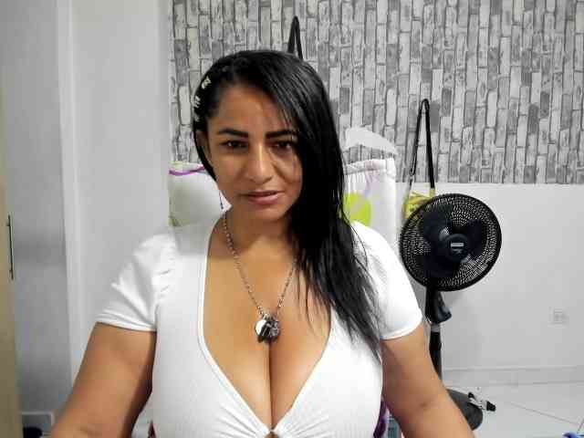 diana_coffee webcam