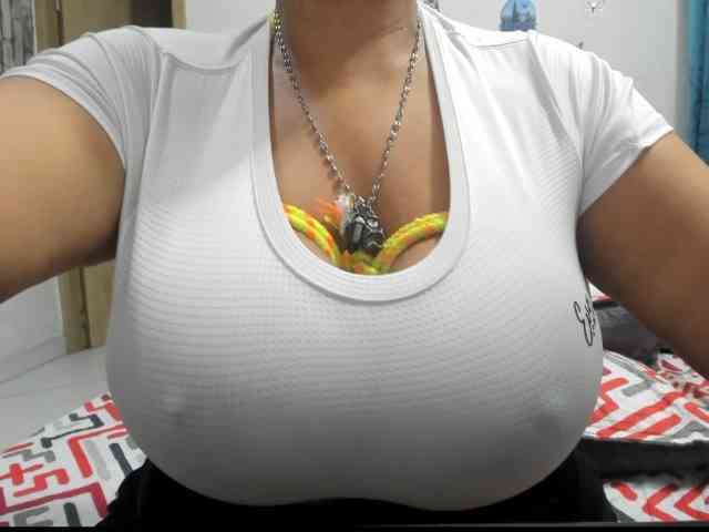 diana_coffee webcam