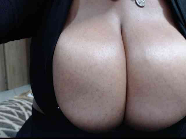 diana_coffee webcam