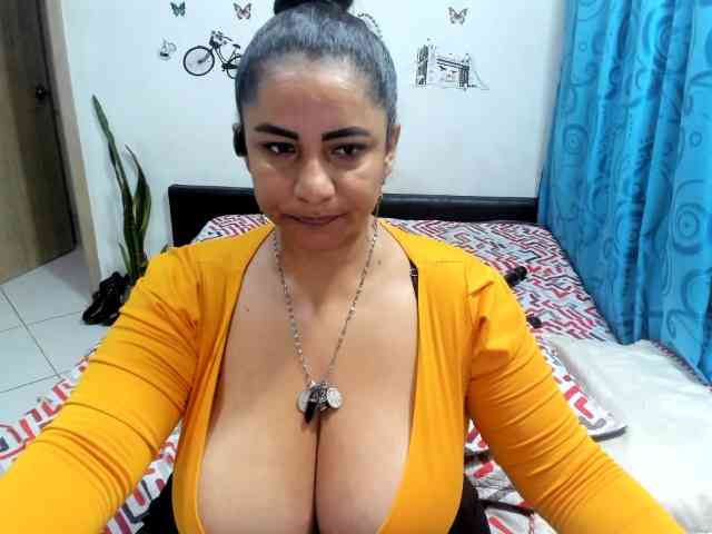 diana_coffee webcam
