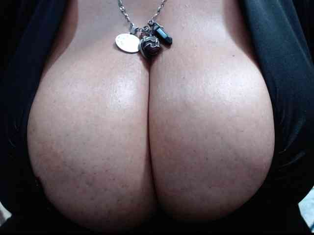 diana_coffee webcam