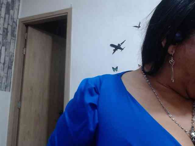 diana_coffee webcam