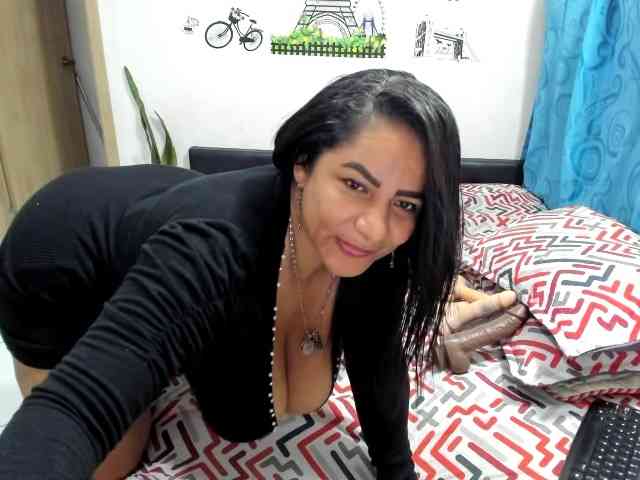 diana_coffee webcam