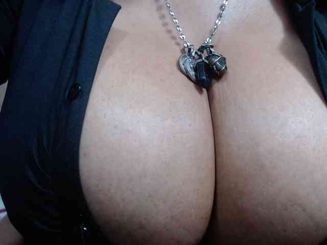 diana_coffee webcam