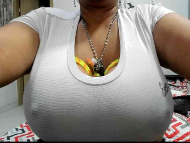 diana_coffee webcam