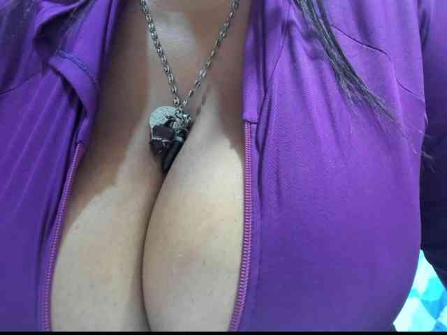diana_coffee webcam