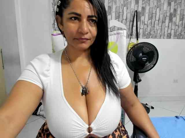 diana_coffee webcam