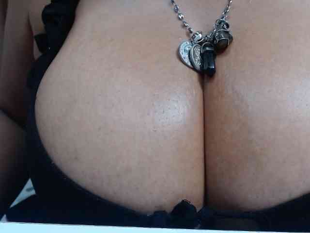diana_coffee webcam