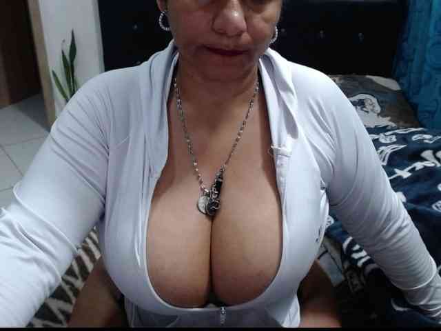 diana_coffee webcam