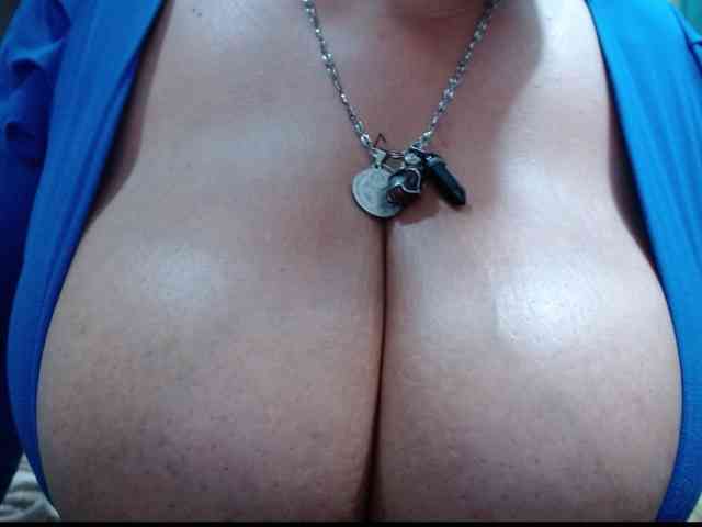 diana_coffee webcam
