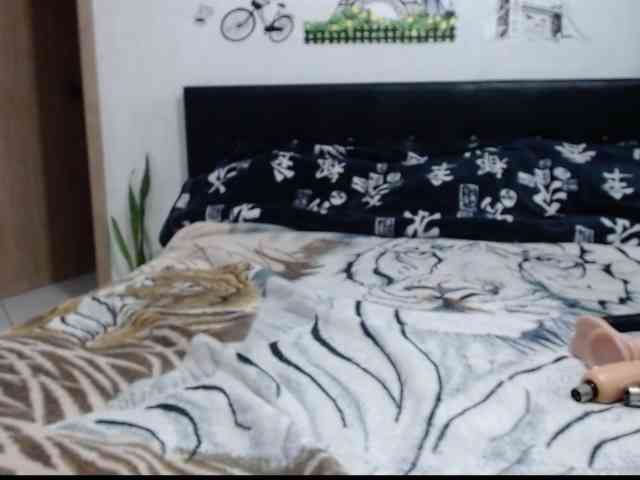 diana_coffee webcam