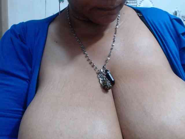 diana_coffee webcam