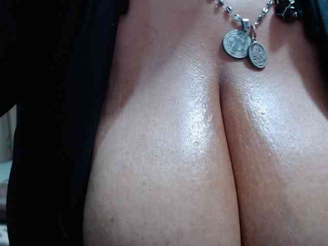 diana_coffee webcam