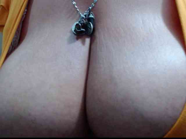 diana_coffee webcam