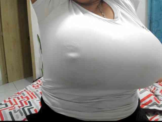 diana_coffee webcam
