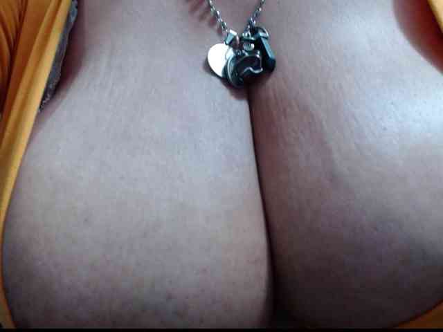 diana_coffee webcam