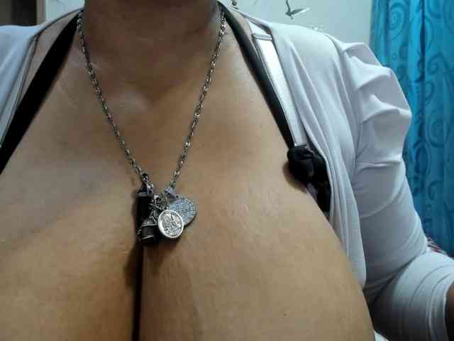 diana_coffee webcam